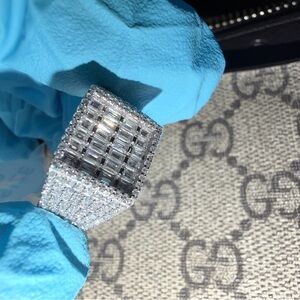 MOISSANITE
925 SILVER 3.00CTW
1000.00 ring size 9